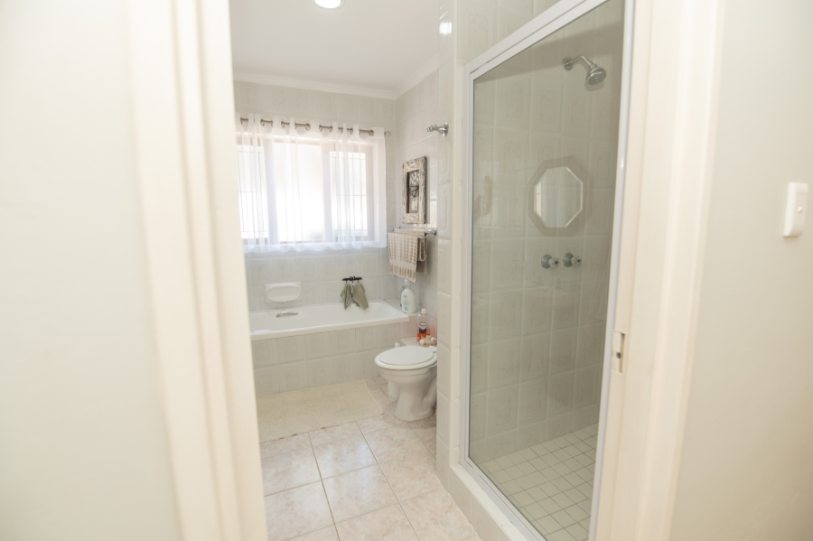 3 Bedroom Property for Sale in Summerstrand Eastern Cape